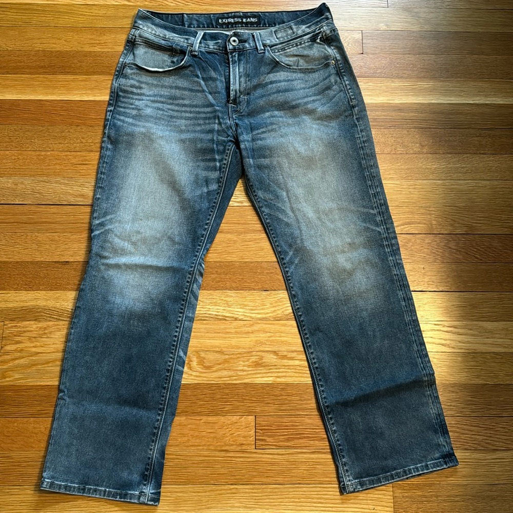 Express Men’s Loose Fit Straight Leg Jeans 32 x 30